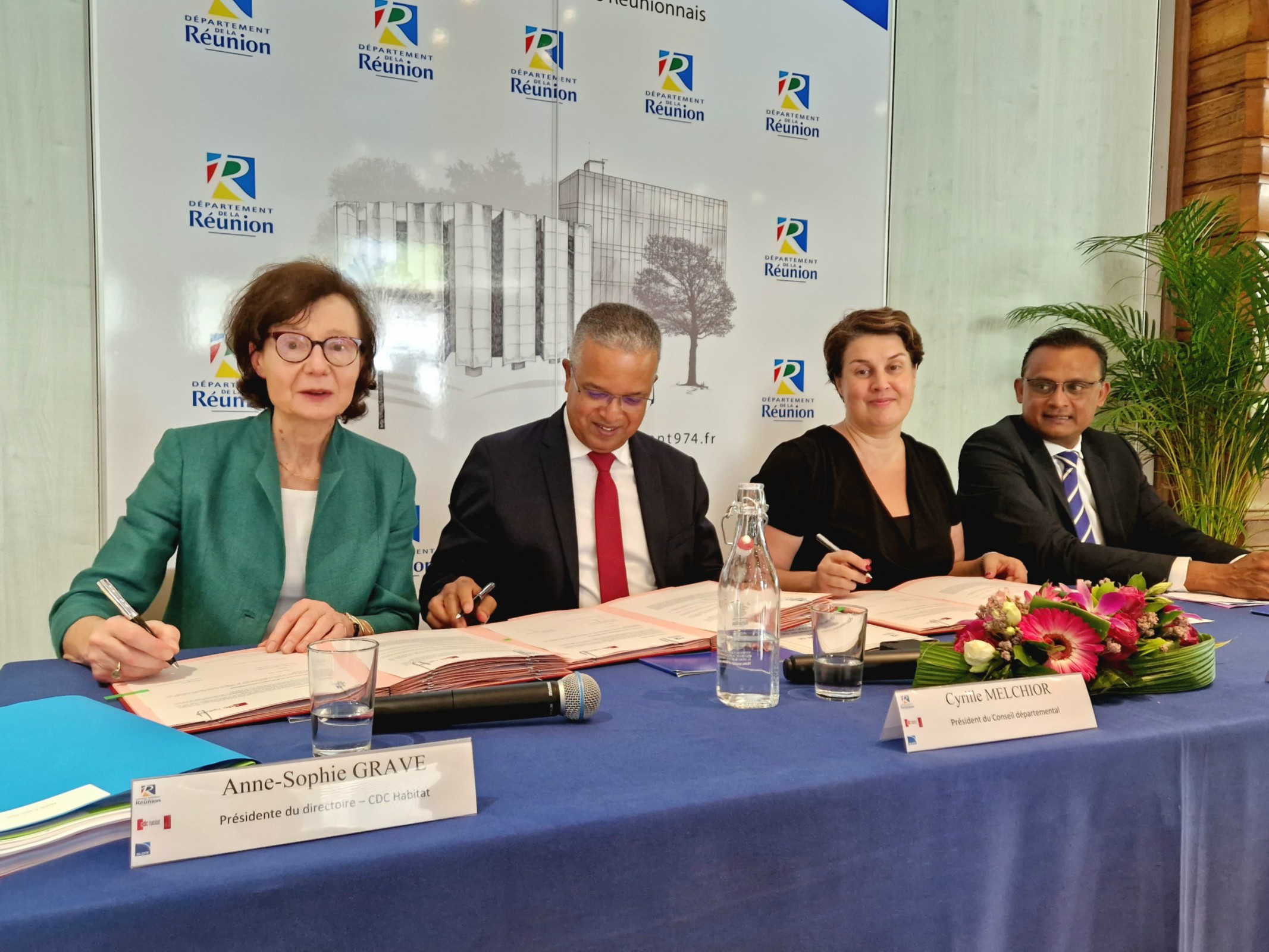 Le Département de La Réunion, le groupe CDC Habitat et sa filiale la ...